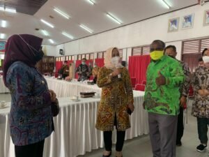 Ning Ita Gali Kebijakan Pemkot Sorong