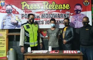 Pengedar Pil Koplo di Jombang Tertangkap Pengedar Pil Koplo di Jombang Tertangkap