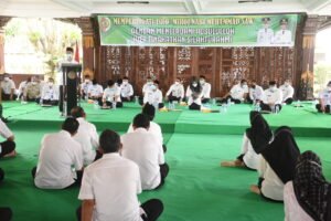 Bupati Ikhfina : Hikmah Isra' Mi'rod Tegakkan Shalat Lima Waktu Bupati Ikhfina : Hikmah Isra' Mi'rod Tegakkan Shalat Lima Waktu
