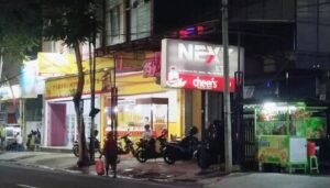 Tempat karaoke Next KTV Digerebek Polda Jatim Tempat karaoke Next KTV Digerebek Polda Jatim