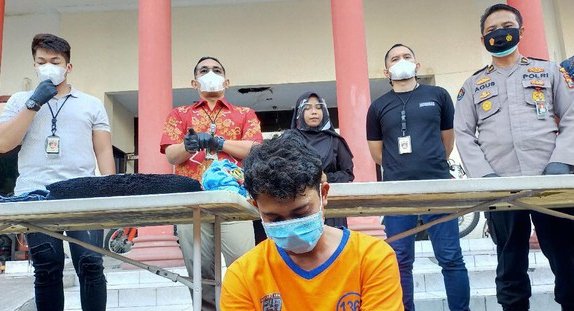 Inilah Kronologi Suami Bunuh Istri di Surabaya