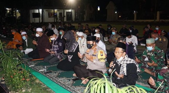 Doa Lintas Agama di Mojokerto untuk Kru KRI Nanggala-402