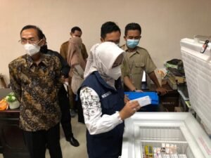 Sukseskan Vaksinasi, Ning Ita Buka Layanan Pendaftaran Secara Online 24 Jam