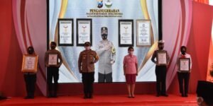 Hattrick, Polres Trenggalek Pecahkan Tiga Rekor MURI dan Terima Penghargaan Komnas PA
