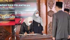 Wali Kota Mojokerto Lantik Mantan Kadisinfokom Gaguk Tri Prasetyo Sebagai Sekdakot.