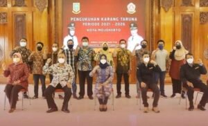 Pengurus Karang Taruna Kota Mojokerto Dikukuhkan Wali Kota