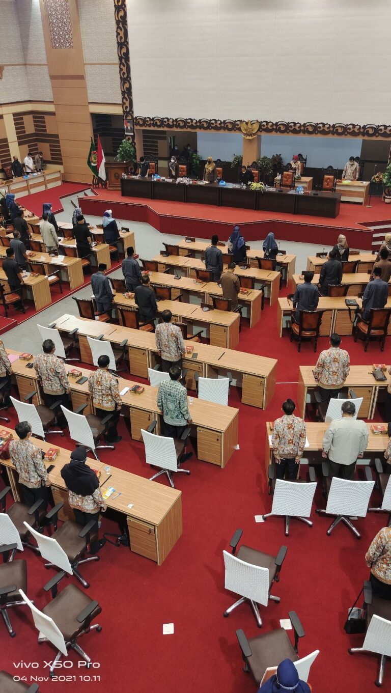 Raperda APBD 2022 Dibahas Oleh DPRD dan Bupati Kabupaten Mojokerto