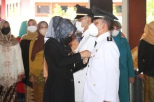Bupati Mojokerto Lantik Pejabat Pimpinan Tinggi Pratama dan Administrator