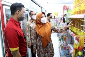 Bupati Mojokerto Gelar Sidak Pastikan Minyak Goreng Satu Harga