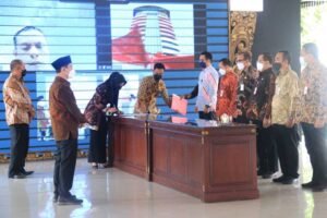 Songsong ASN Berkualitas, Ikfina Gelar Penandatanganan Perjanjian Kinerja dan Pakta Integritas Perangkat Daerah