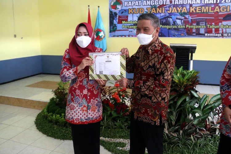 Bupati Mojokerto Buka RAT 2022 KUD Tani Jaya Kemlagi