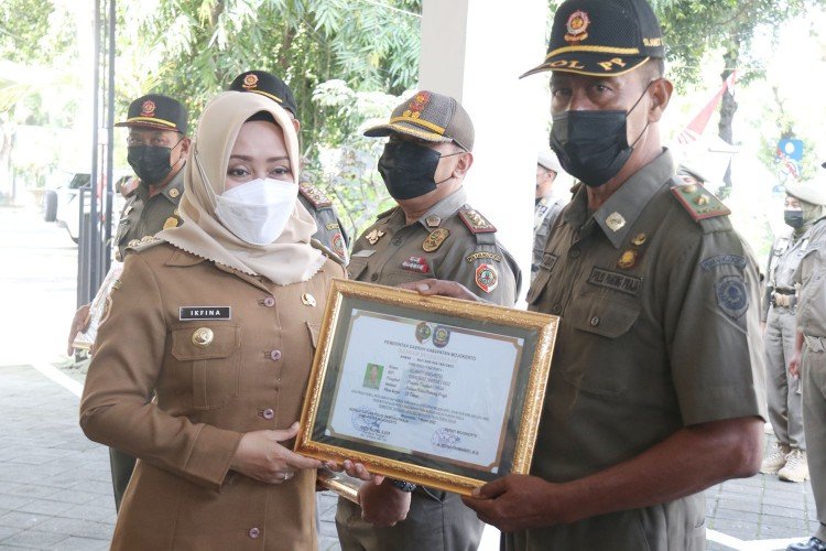 Bupati Mojokerto : Jadilah Personil Satpol PP yang Dicintai Masyarakat
