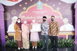 Hari Kartini, Aktivis Perempuan Kabupaten Mojokerto Raih Penghargaan OASE KIM Hari Kartini, Aktivis Perempuan Kabupaten Mojokerto Raih Penghargaan OASE KIM