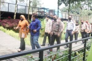 Tingkatkan Ekonomi Masyarakat, Pemkab Taken Kesepakatan dengan Perhutani