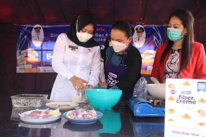 Gelar Coocking Class, Salah Satu Cara Penguatan Literasi Masyarakat