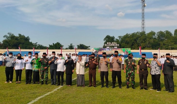 Bupati Mojokerto : Liga Santri PSSI Piala Kasad 2022 Cetak Santri Atlet Nasional