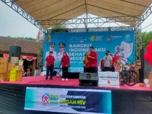 Dinkes Kab Mojokerto Peringati HKN dan Hari Aids di Bukit Bunga Mojorejo