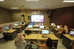 Tingkatkan Literasi Digital, Anggota DWP Kota Mojokerto Adakan Pelatihan Pembuatan Toko Online