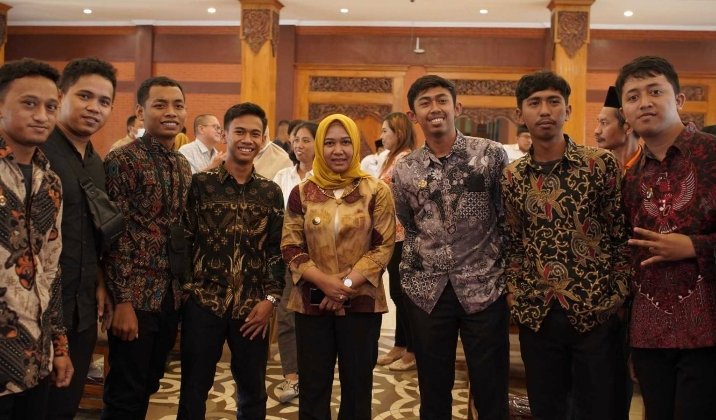 Ning Ita Ajak Pemuda Kompak Jaga Kerukunan Umat Beragama