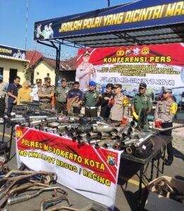 Awali Operasi Semeru Gabungan, Polres Mojokerto Kota Musnahkan Ratusan Knalpot Brong