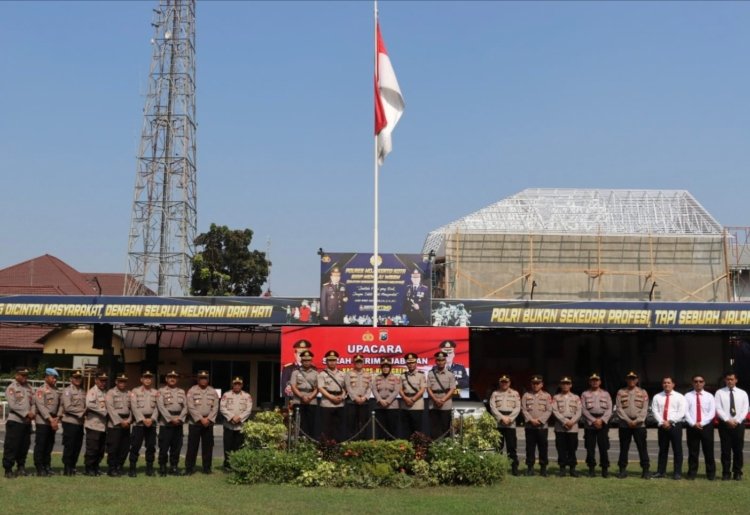 Mutasi Pejabat Utama, Kapolresta Mojokerto Pimpin Sertijab Kabagops, Kabagren dan Kapolsek