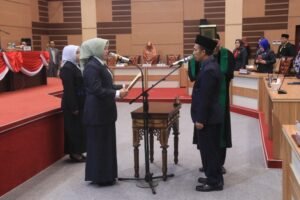 Ketua DPRD Kabupaten Mojokerto Pimpin Rapat Paripurna Peresmian PAW Anggota PKS