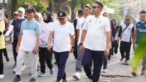 Semakin Kompak, Pj Wali Kota Mojokerto Jalan Sehat Bersama Kepala OPD