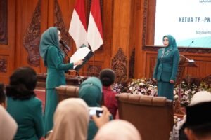 Arumi Lantik Nia Wayanti Ali Kuncoro Sebagai Pj Ketua TP PKK Kota Mojokerto
