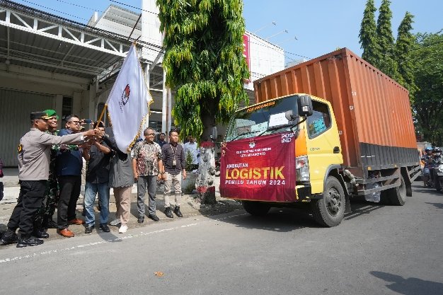 Logistik Pemilu Didistribusikan, Mas Pj dan Ketua KPU Sepakat Tidak Memperbesar Setiap Masalah