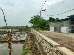 Pemdes Ngimbangan Dapat Pokir dari Amirudin dan H. Eddy Susanto, S.H.
