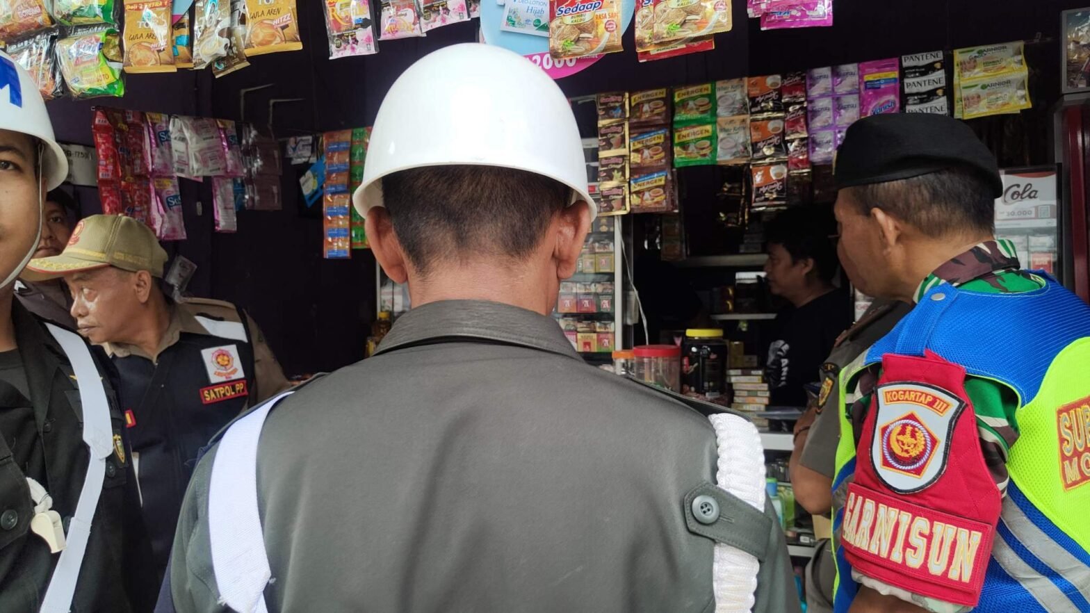 Sisir 4 Toko Di Jalan Semeru & Ijen Satpol PP Tak Nemukan Rokok Ilegal