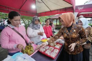 Pasar Takjil Ramadan, Ning Ita: Upaya Dongkrak Pendapatan di Bulan Puasa