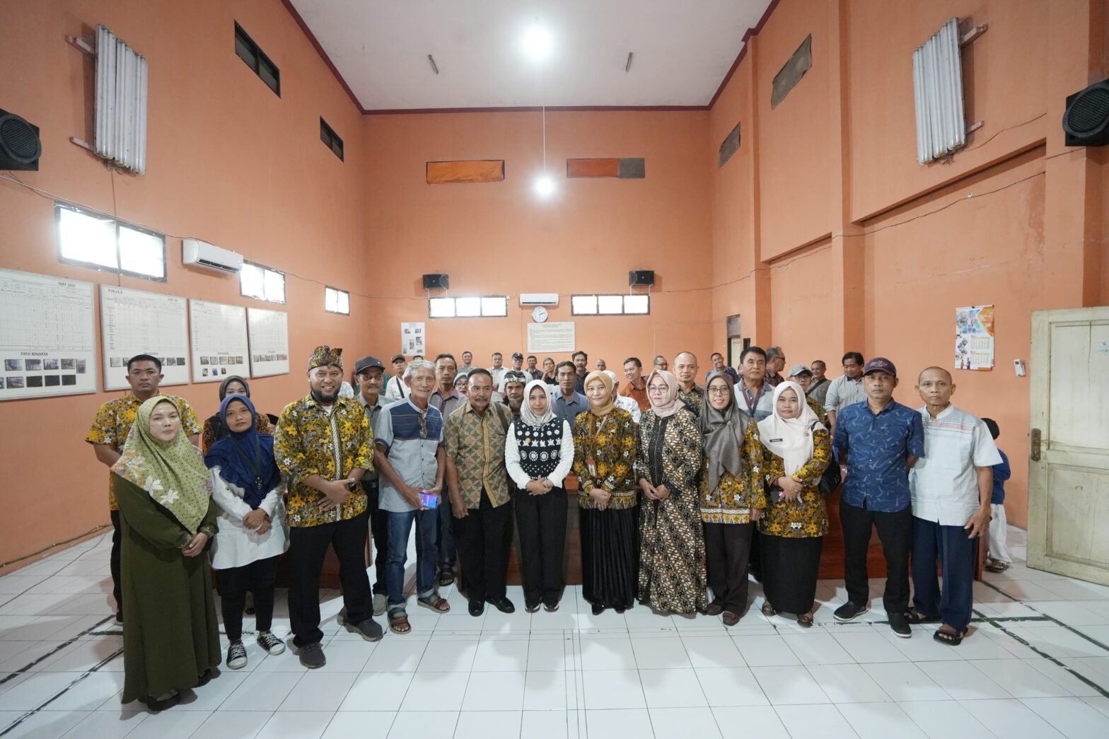 Wali Kota Mojokerto Ajak Warga Lakukan PKG, Baik Terdeteksi Dini dan DiobatiWali Kota Mojokerto Ajak Warga Lakukan PKG, Baik Terdeteksi Dini dan Diobati