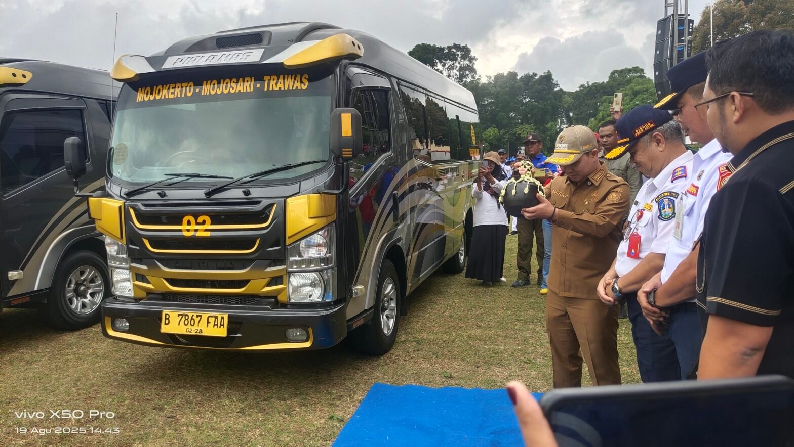 Bupati Mojokerto & Kadishub Propinsi Launching Angkatan Umum Mojokerto Trawas