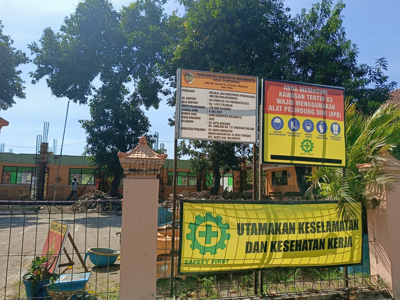Dispendik Mojokerto Bangun Ruang Kelas dan Kantor Baru untuk SDN Banjartanggul