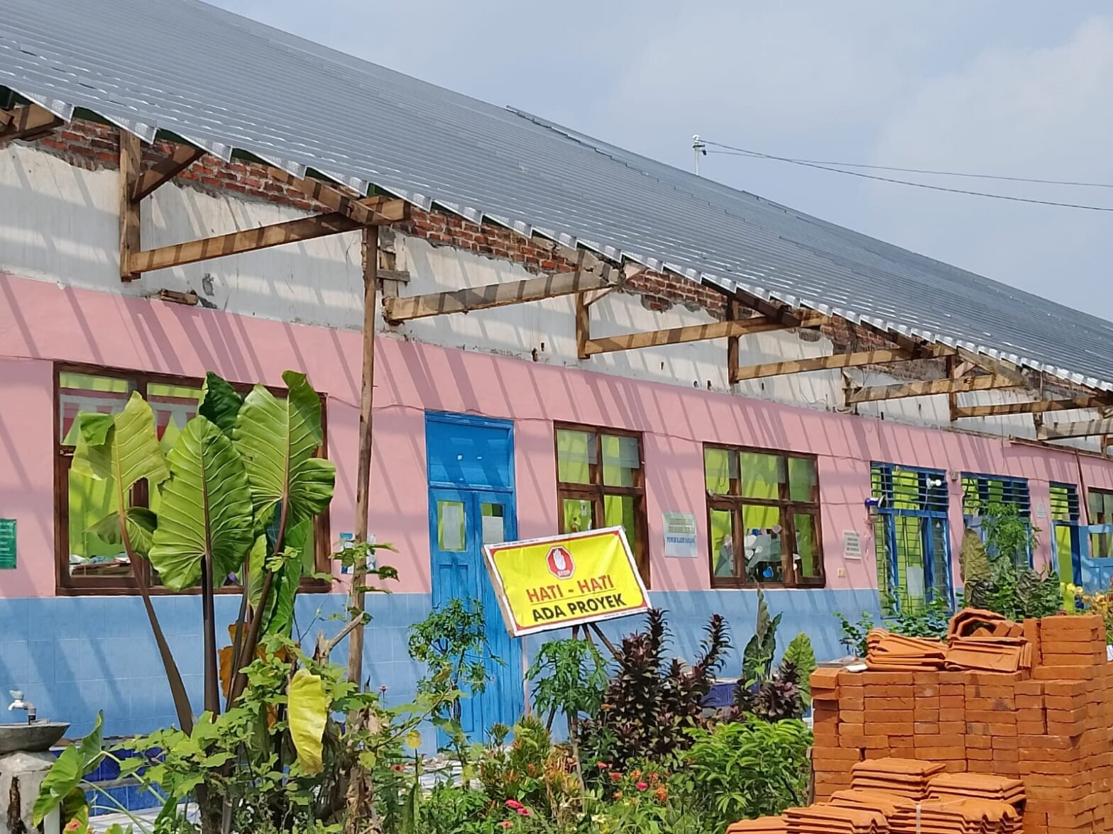 Dispendik Mojokerto Rehabilitasi SDN Ngembeh 1, Dorong Lingkungan Belajar yang Aman dan Nyaman