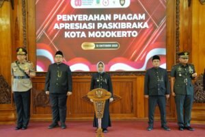 Wali kota Mojokerto Apresiasi Paskibraka Tahun 2025, Generasi Tangguh dan Menginspirasi