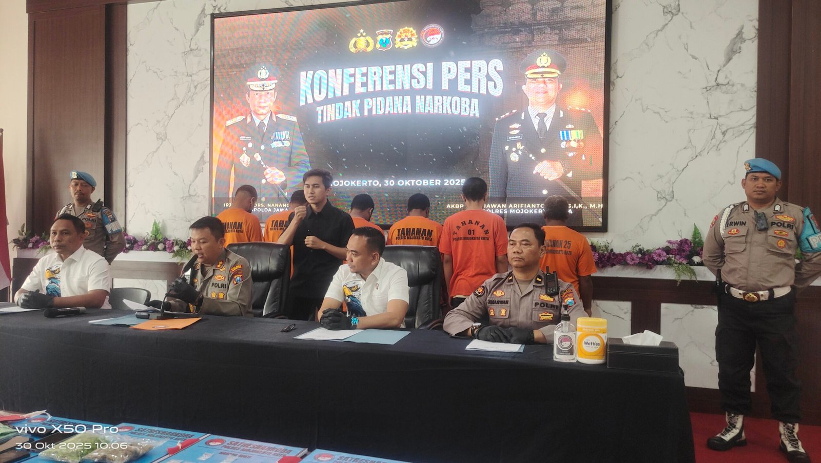 IMG_20251030_100629 Polresta Mojokerto Selama Tiga Bulan Gagalkan Peredaran 1.045 Kg Sabu