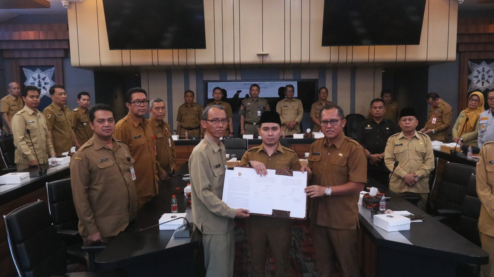 Tandatangani Berita Acara Independensi Inspektorat, Gus Bupati Jaga Integritas Pemkab Mojokerto