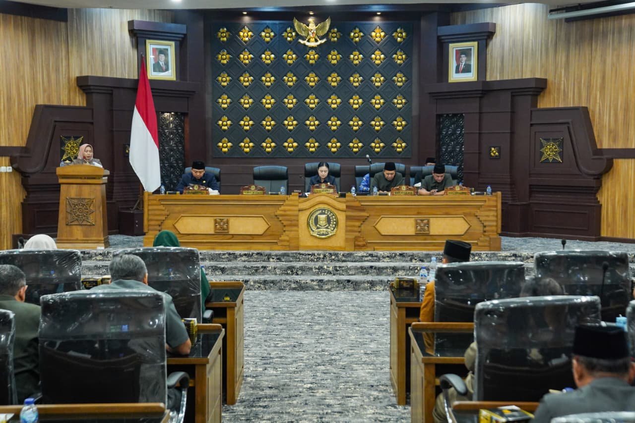 Rapat Paripurna DPRD Kota Mojokerto, Wali Kota Sampaikan Nota Keuangan RAPBD TA 2026