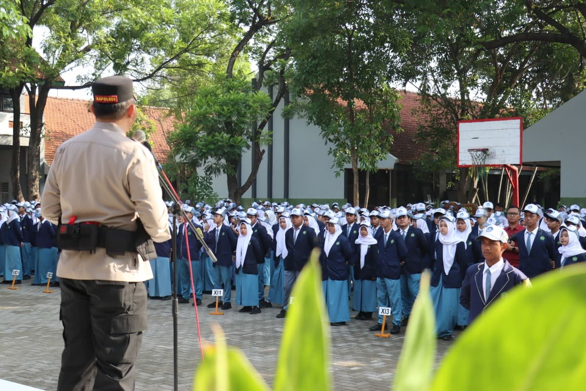 Police Goes To School, Kapolres : Gali Potensi dan Jaga Pergaulan