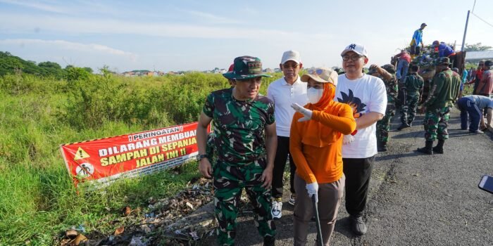 Kerja Bakti Serentak, Pemkot Mojokerto Perkuat Budaya Gotong Royong Dukung Indonesia ASRI