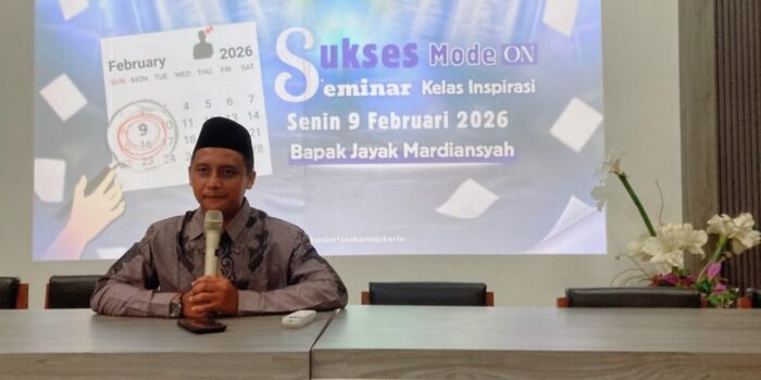 Ketua PWMR, Jayak Mardiansyah saat menyampaikan materi seminar Success Mode On
