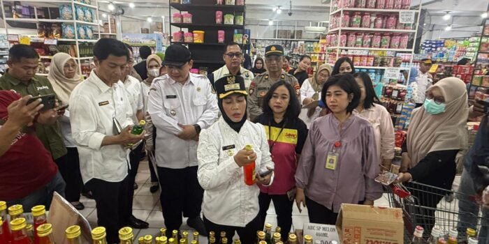 Pemkot Mojokerto Bersama Satgas Pangan Polres Mojokerto Kota Sidak Pasar Jelang Idul Fitri 1447 H