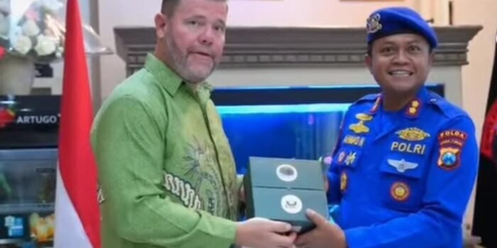 Polda Jatim Raih Penghargaan U.S FWS, Sinergi Internasional Berantas Perdagangan Satwa Liar