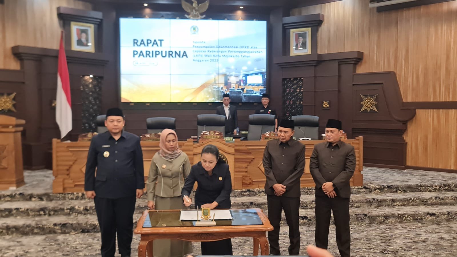 DPRD Tekankan Evaluasi Kinerja dan Pemerataan Program dalam LKPJ 2025 Kota Mojokerto