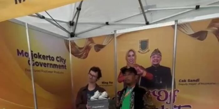 Sepatu UMKM Kota Mojokerto Curi Perhatian di Jepang, Ning Ita: Produk Lokal Siap Bersaing Global