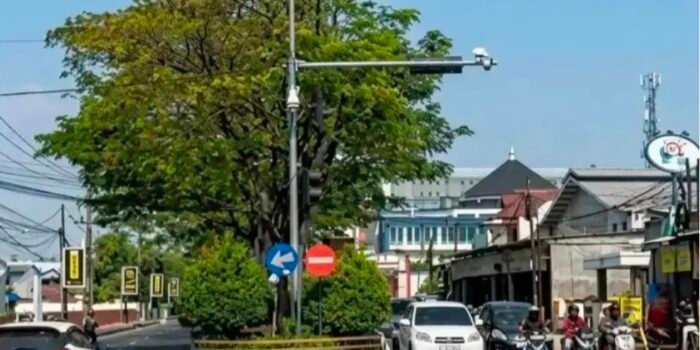 Aktifkan ETLE di Simpang RA Basuni, Polres Mojokerto Dorong Pengendara Lebih Disiplin