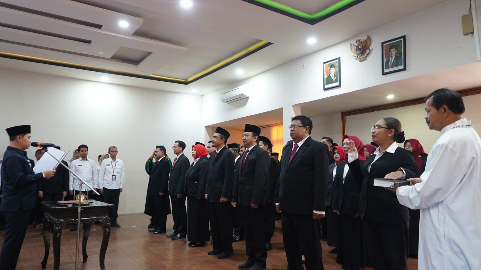 Bupati Mojokerto Lantik 28 Pejabat Fungsional, Dorong Transformasi Kerja Berbasis Kompetensi