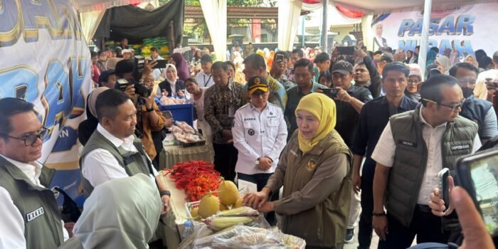 Pasar Murah Pemprov Jatim Sasar Desa Lengkong Mojoanyar, Warga Dapat Sembako di Bawah Harga Pasar